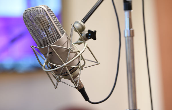 Microphone in Hartt recording studio